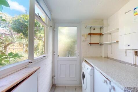 REAR PORCH/UTILITY