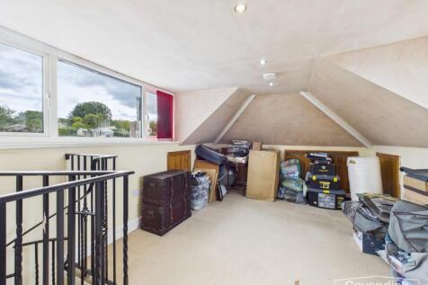 BEDROOM 3 LOFT ROOM