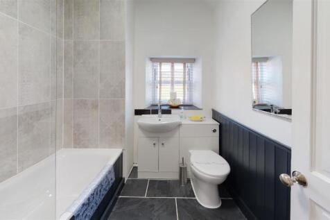 BATHROOM ONE