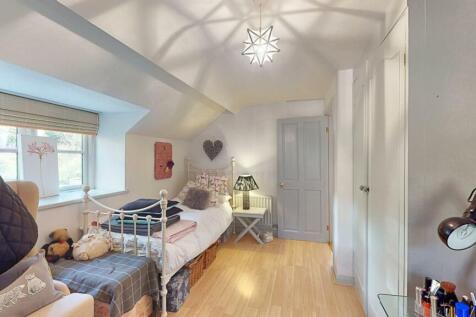 BEDROOM FIVE