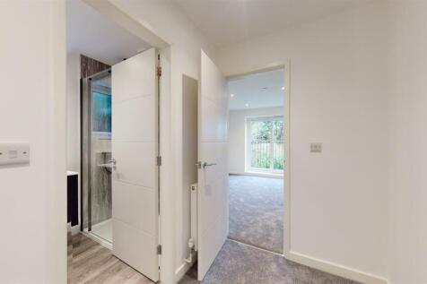 DRESSING ROOM