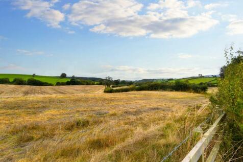 VIEWS OVER FARMLAND