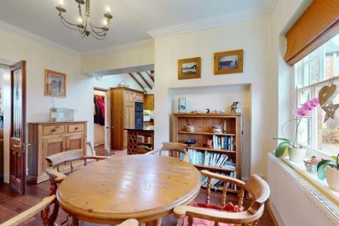 BREAKFAST ROOM