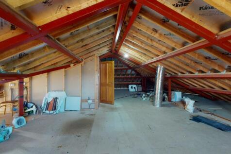 LARGE LOFT AREA.