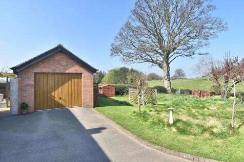 DETACHED GARAGE