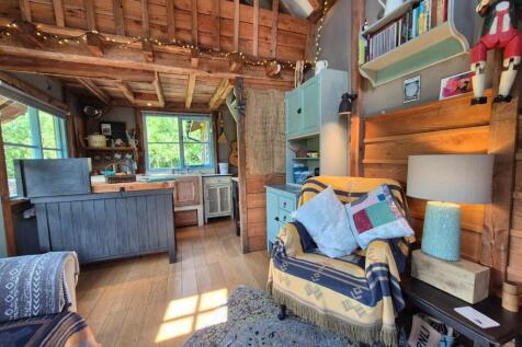 KITCHEN LIVING ROOM