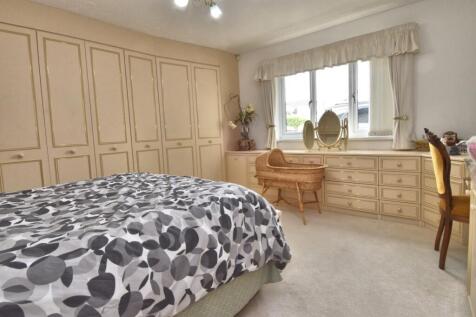 BEDROOM FIVE