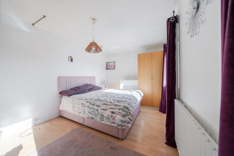 1358751-5-68da58f...