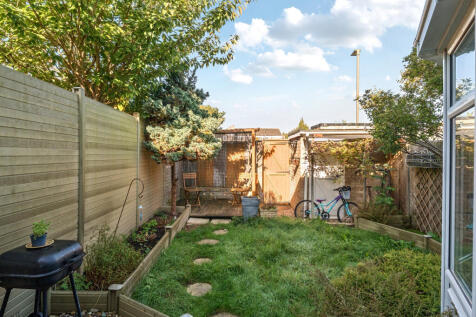 1358751-4-68da58e...