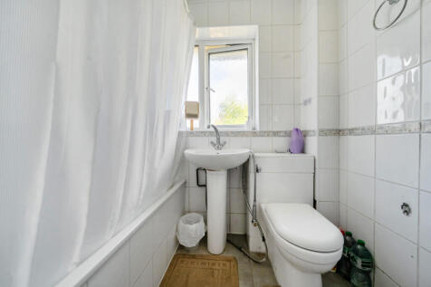 1359318-9-68dbee1...