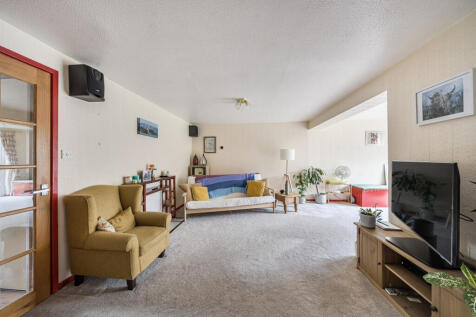 1365491-9-68e91c4...