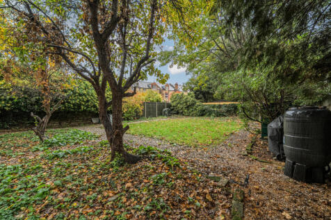 1373484-4-69020ba...