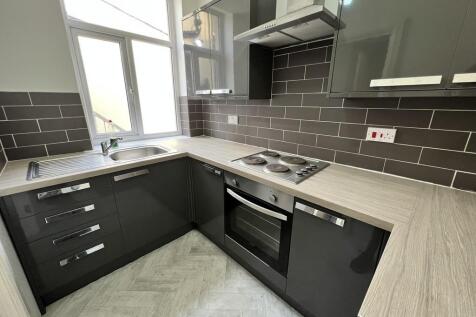 Fully Fitted kitc...