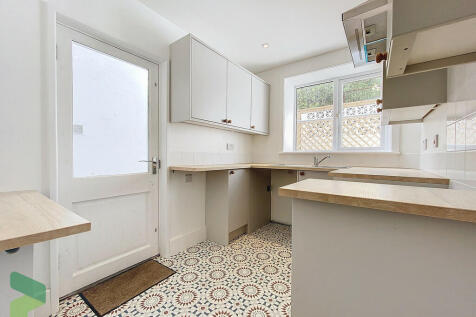 Fitted Kitchen