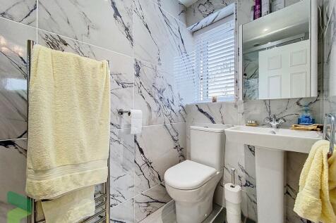 Ensuite Shower Ro...