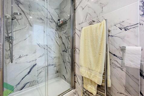 Ensuite Shower Ro...