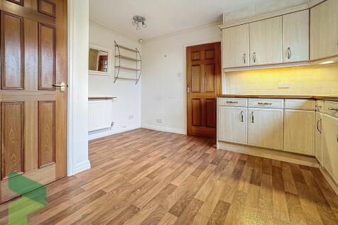 Fitted Dining Kit...