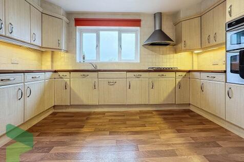 Fitted Dining Kit...