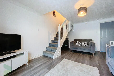 Living / Dining R...