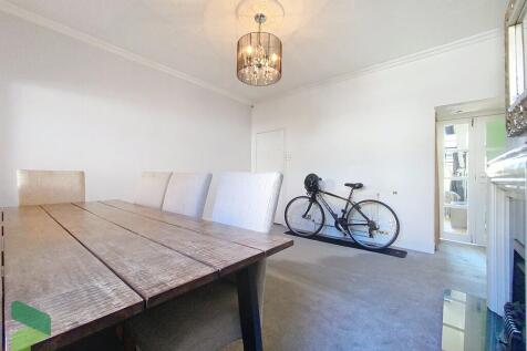 Dining Room / Liv...