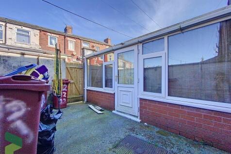 Rear Yard	