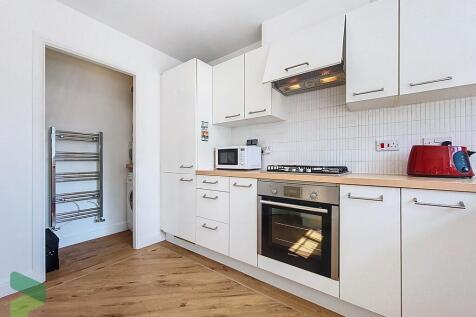 Kitchen to Utilit...