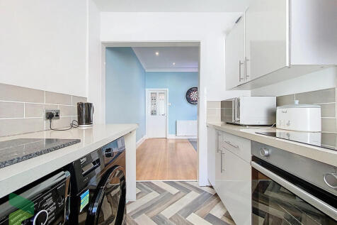 Fitted Kitchen