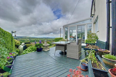 Rear Garden and V...