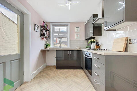 Fitted Kitchen