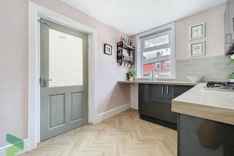 Fitted Kitchen