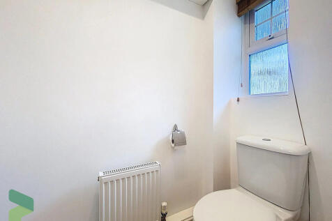 Cloakroom and WC	