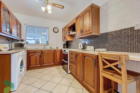 Fitted Kitchen	