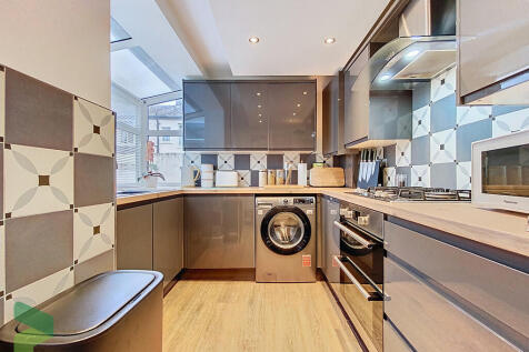 Fitted Kitchen