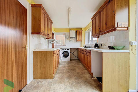 Fitted Dining Kit...