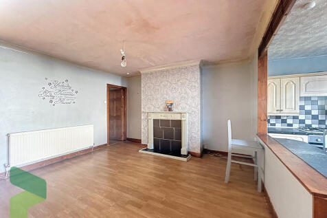 Living room/dinin...