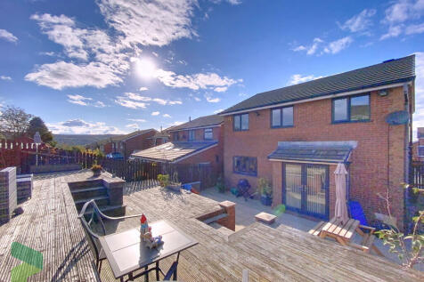 Rear decked patio