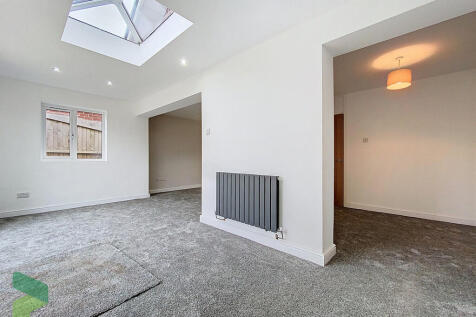 Open Plan Sitting...