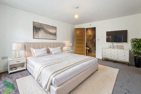 First floor bedro...