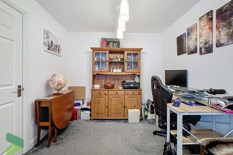 Dining room/home ...