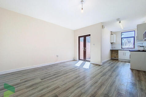 Dining Room throu...