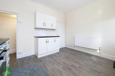 Fitted Dining Kit...
