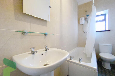 Three piece bathr...