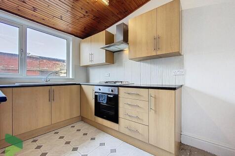Fully Fitted Kitc...