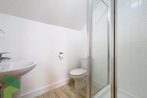 Ensuite shower ro...