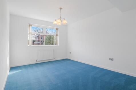 Lounge/Bedroom Four