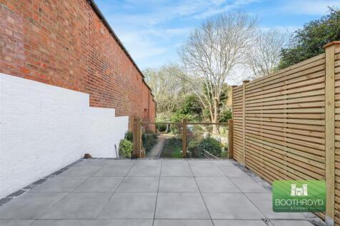 Rear Cottage Garden