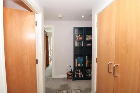 RECEPTION HALLWAY