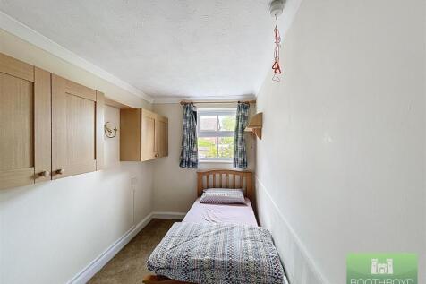 Bedroom Teo