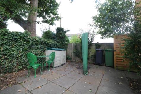 PRIVATE GARDEN