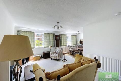Front Lounge